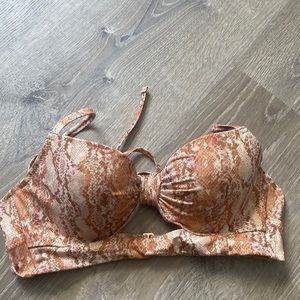 34 B Shade and shore rustic orange snakeskin bikini top